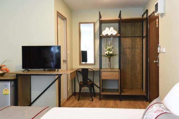 Home Inn กรุงเทพมหานคร ภายนอก รูปภาพ